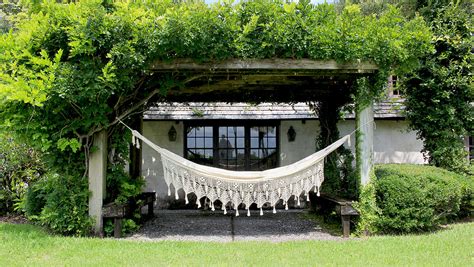 HAND KNOTTED HAMMOCK - NATURAL